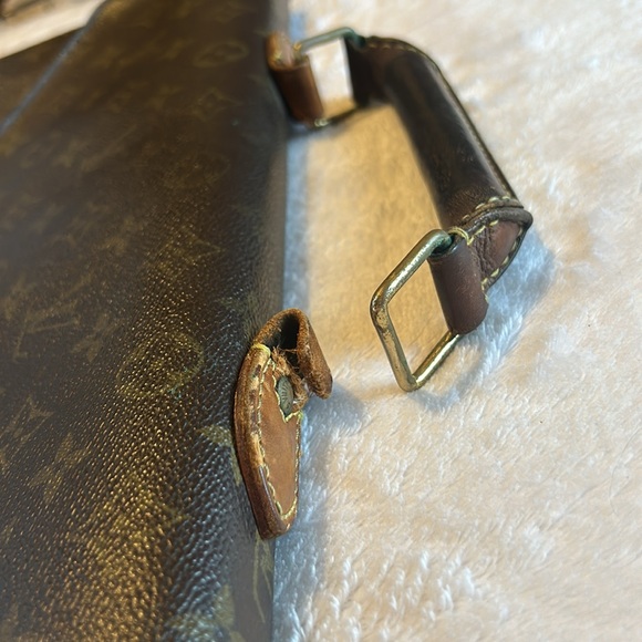 Louis Vuitton Monogram Briefcase - Picture 5 of 8